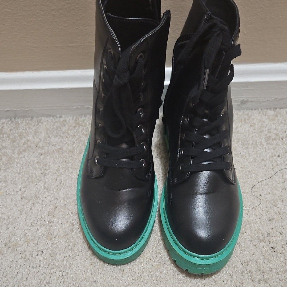 Sugar Black Footwear with Green Accent